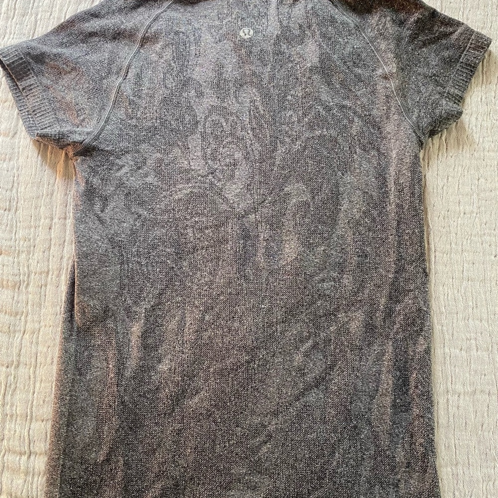 Swiftly Tech Limited Edition Size 4 Grey Floral - image 4